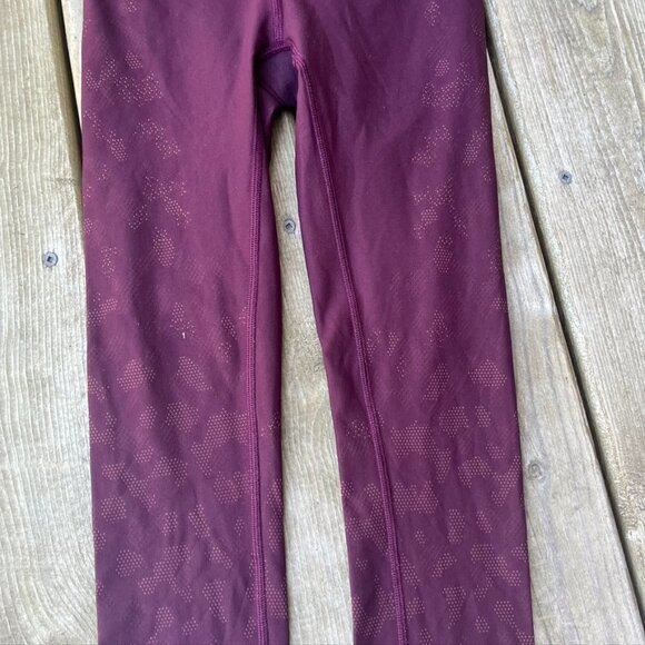 Lululemon Mapped Out High Rise Tight 28” Camo Smoky Red Size 2 - Picture 5 of 10